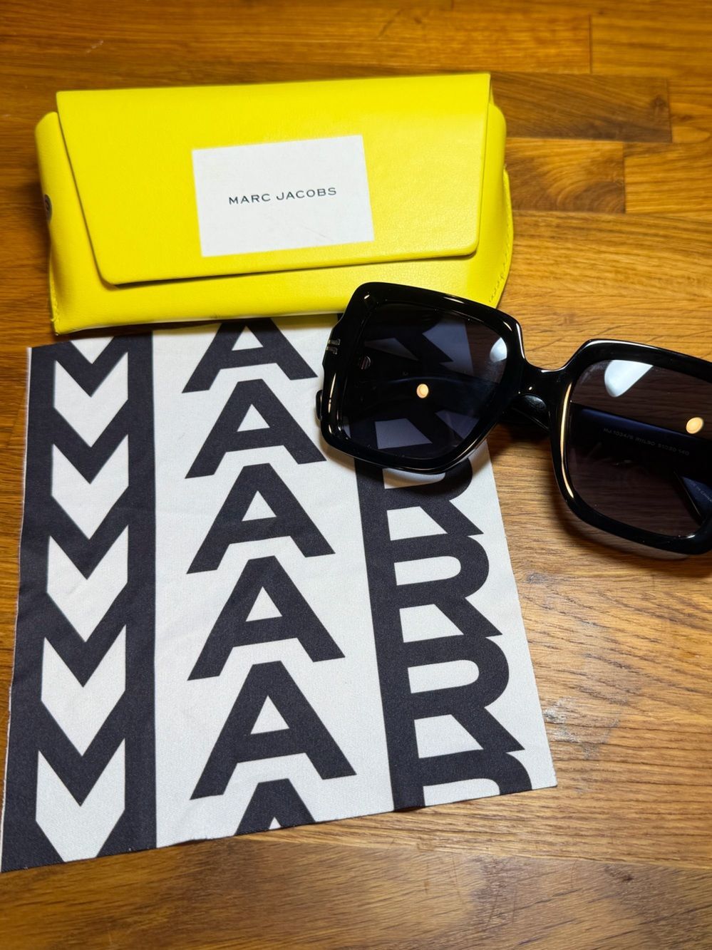 Marc Jacobs Black Oversized Square Sunglasses with Yellow Case & Cleaning cloth